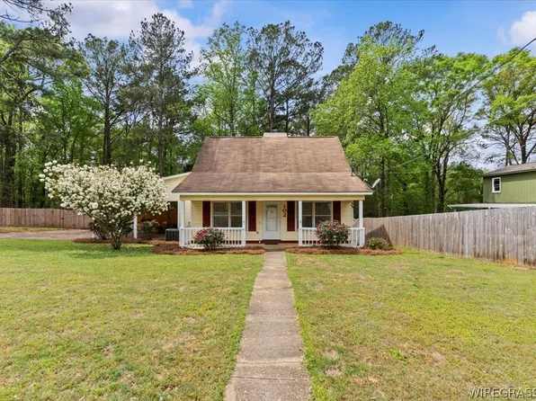102 Pinewood Dr, Enterprise, AL 36330