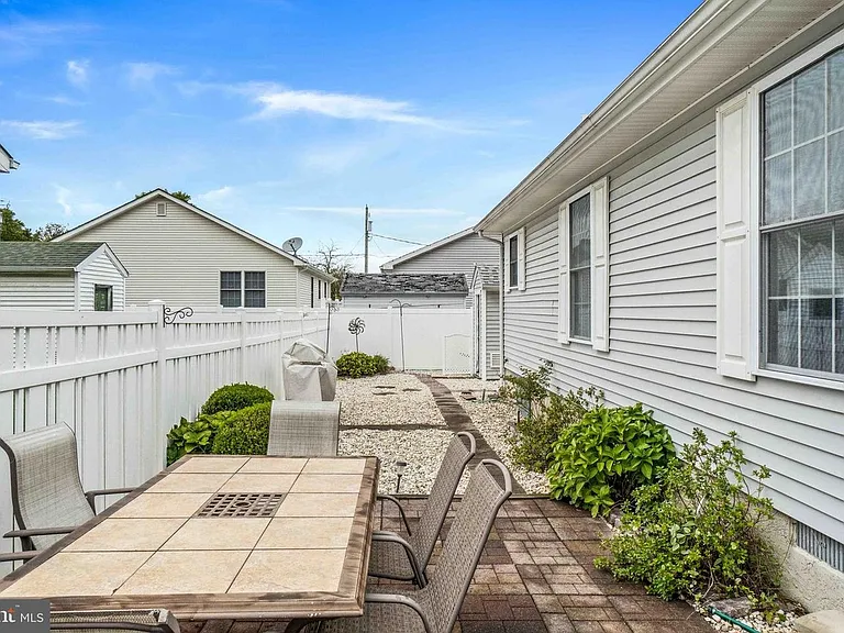 306 Rio Grande Ave — Photo 32