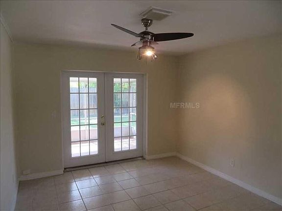 3rd image of 1373 Tierra Cir