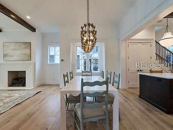 5th image of 14 Lyonia St