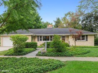 1217 S 4th St, St Charles, IL 60174