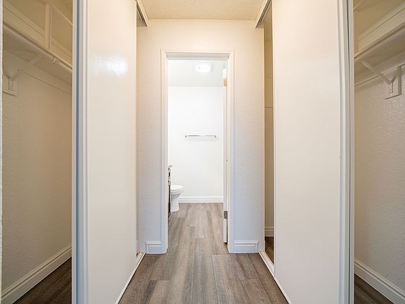 2nd image of 271 Weston Cir APT 4