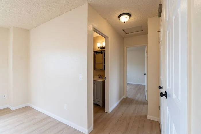 1185 Amador Ave #B — Photo 21