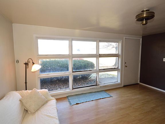 3rd image of 6473 Elvin Ln