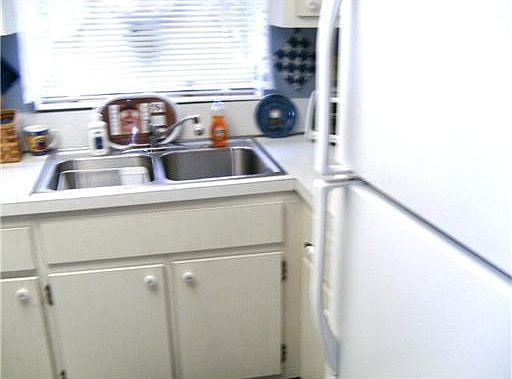 5th image of 2951 Ashley Dr W APT H