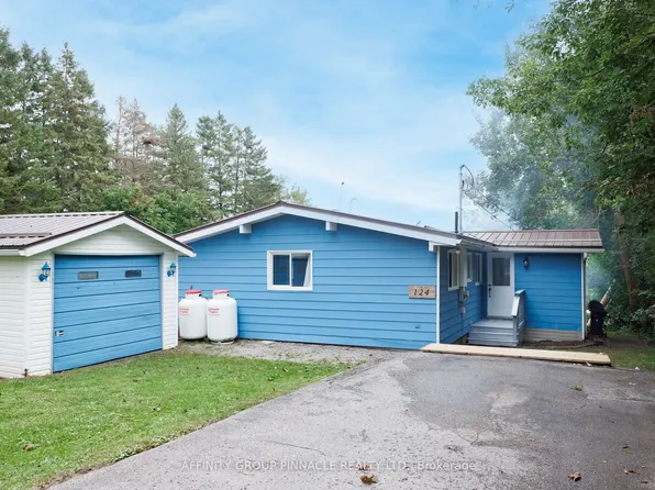124 Cameron Dr, Kawartha Lakes, ON K0M 1G0