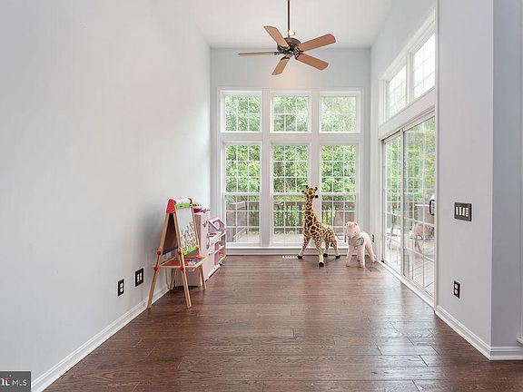 2nd image of 13428 Matthews Vista Dr #13428