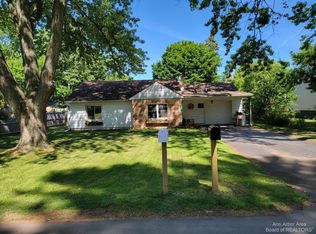 805 Bryant Ave, Jackson, MI
