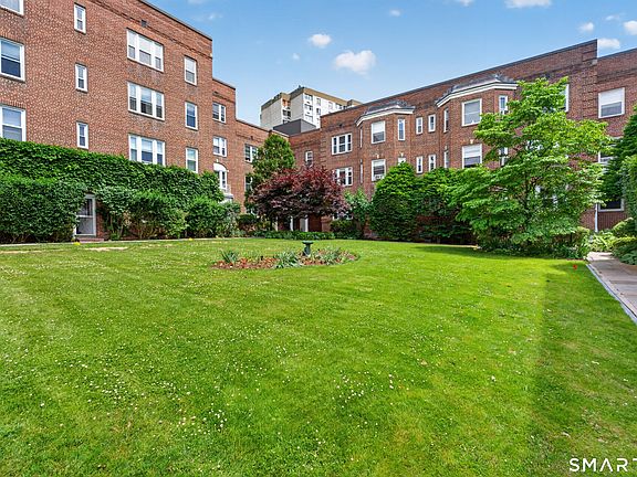 3rd image of 70 Strawberry Hill Ave APT 6-3C