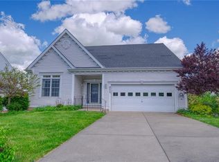211 Crosswinds Ct, Coraopolis, PA 15108