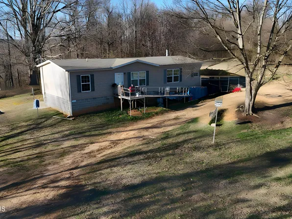 222 White Pine Rd, Harriman, TN 37748