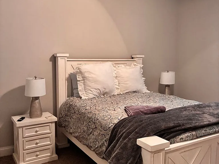 424 Walker Cir — Photo 16