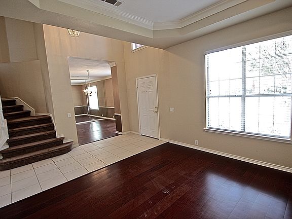 2nd image of 2224 Everglade Ct