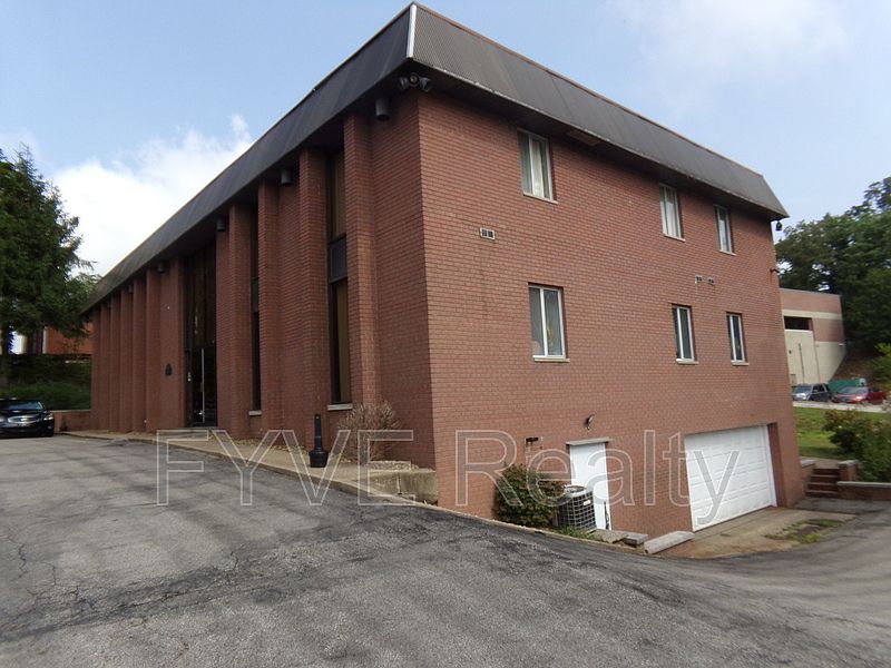 2nd image of 170 Jamison Ln Unit E