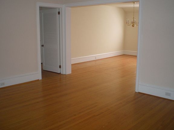 5th image of 139 Rutgers Ave APT 2