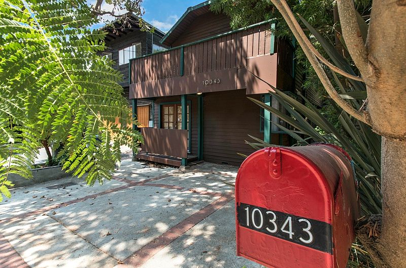 1st image of 10343 Oletha Ln