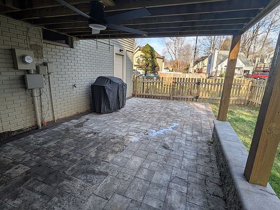 5th image of 4937 Tallowwood Dr