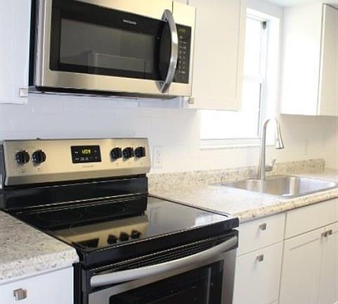 2nd image of 3331 W Montgomery Ln