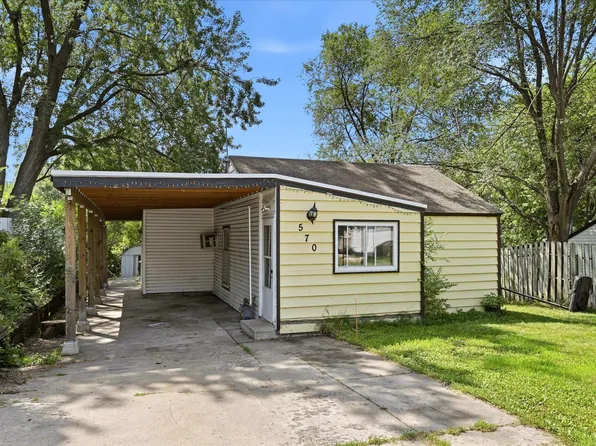 570 Ironton St NE, Fridley, MN 55432