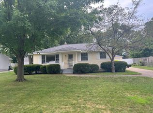 1082 Koster St, Jenison, MI 49428