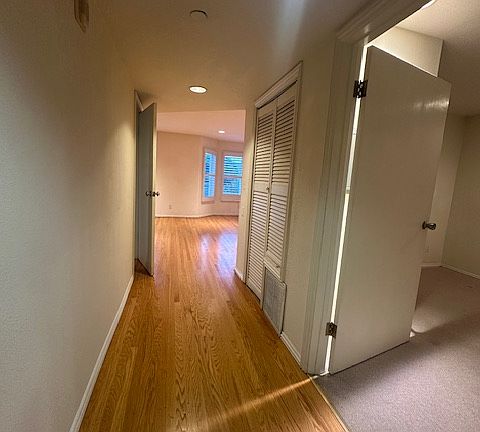4th image of 2153 Lombard St APT C