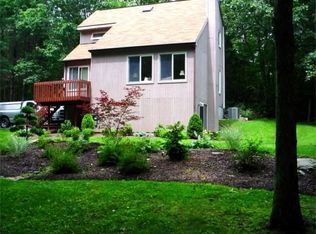 19 Cisar Rd, Willington, CT 06279