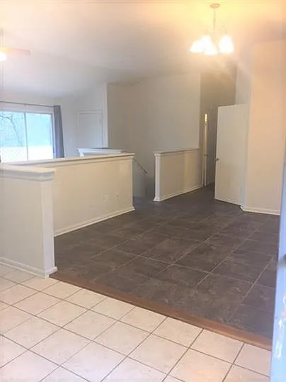 207 Brantley Cir — Photo 8