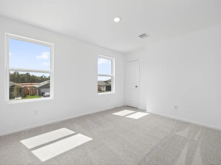 6273 Alder Creek Dr — Photo 37