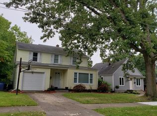 740 Grand Ave NE, Grand Rapids, MI