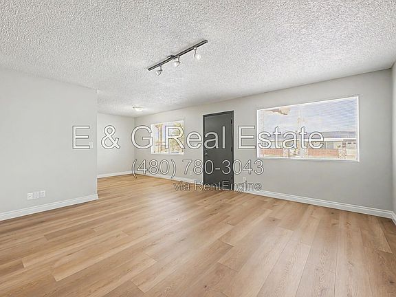 3rd image of 847 W 10th St