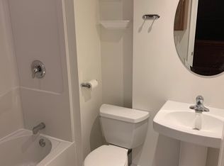 8613 Raglan Rd, Vienna, VA 22182