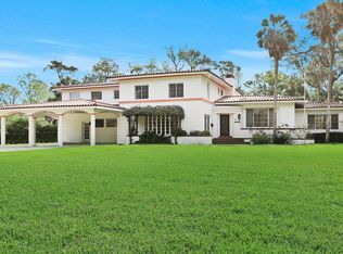 1090 Arbor Ln, Jacksonville, FL 32207