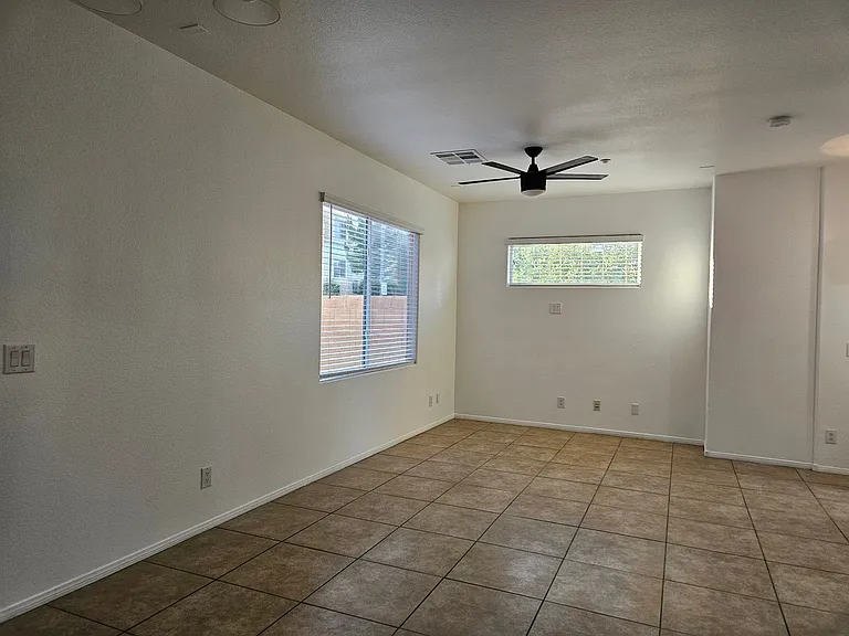 7349 Trailside Park Ct — Photo 11