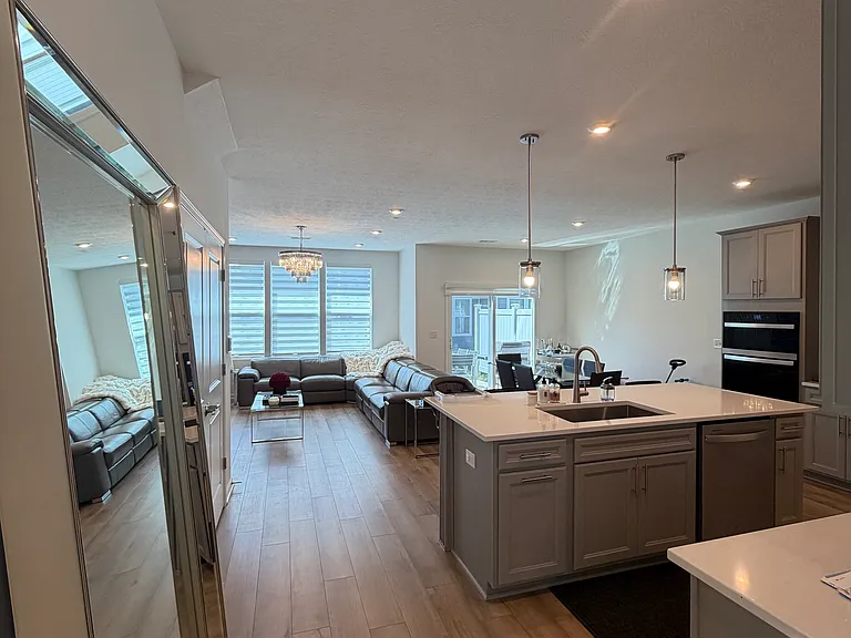 3357 Abberley Dr — Photo 3
