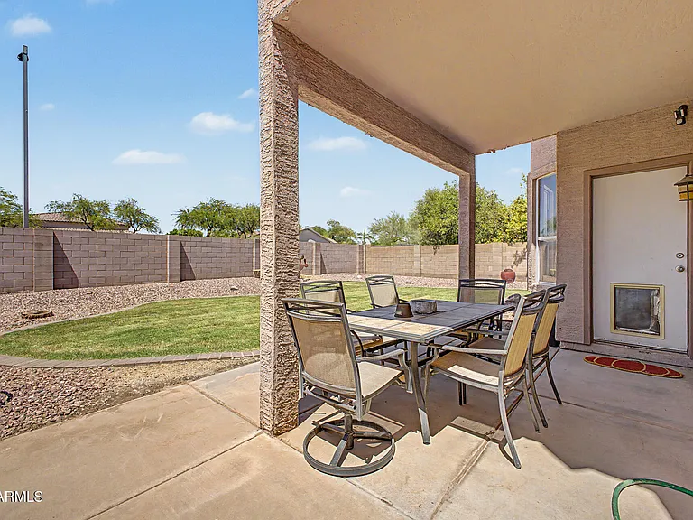 4518 E Rowel Rd — Photo 33