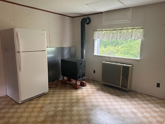 4th image of 85 Frank Williams Rd