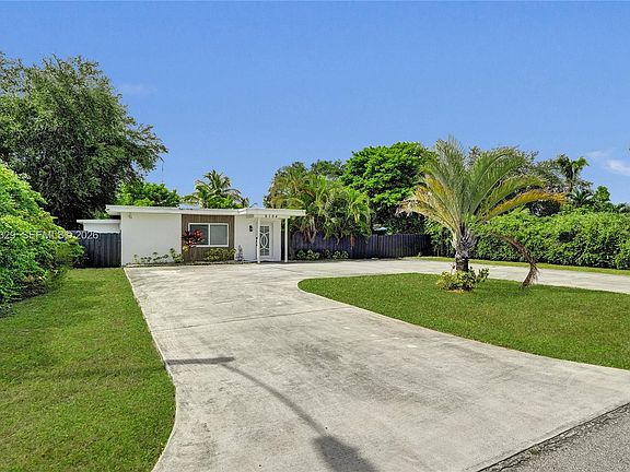 5th image of 6104 SW 33rd St