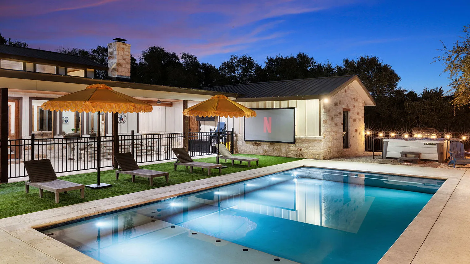 5 bed, 5.0 bath, 3100 sqft, $22,408 — Photo 3