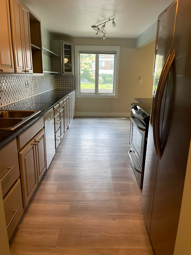2 bed, 1200 sqft, $1,800 — Photo 3