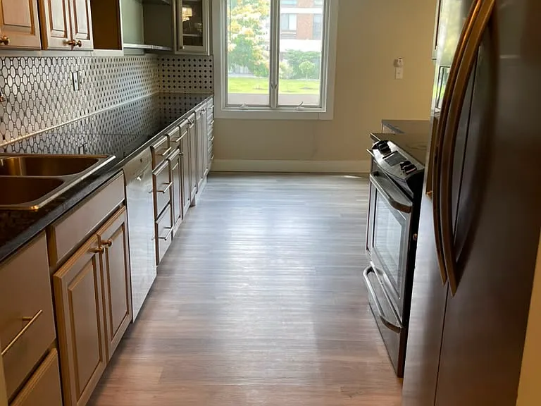 6415 York Ave S #100 — Photo 3