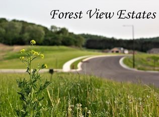 702 Grand Meadow Dr, Holmen, WI 54636