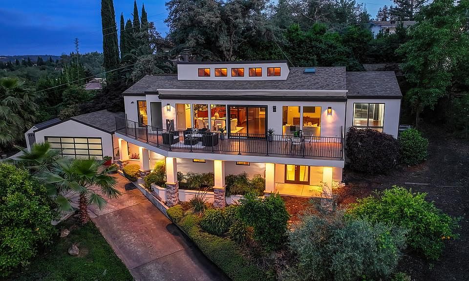 1st image of 470 Encina Dr