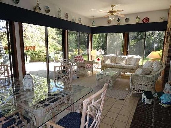 4th image of 10332 N Fontainbleau Ct