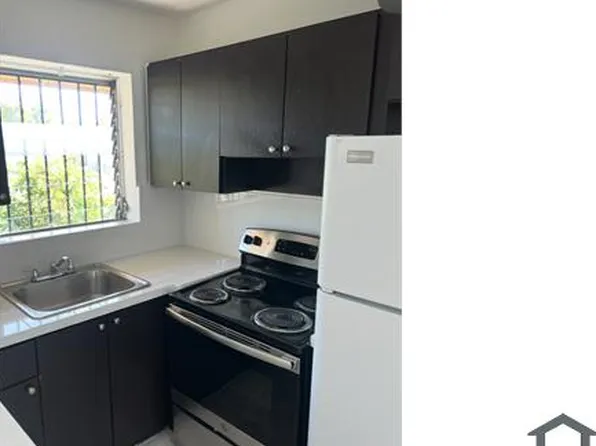 975 NW 5th St, Miami, FL 33128