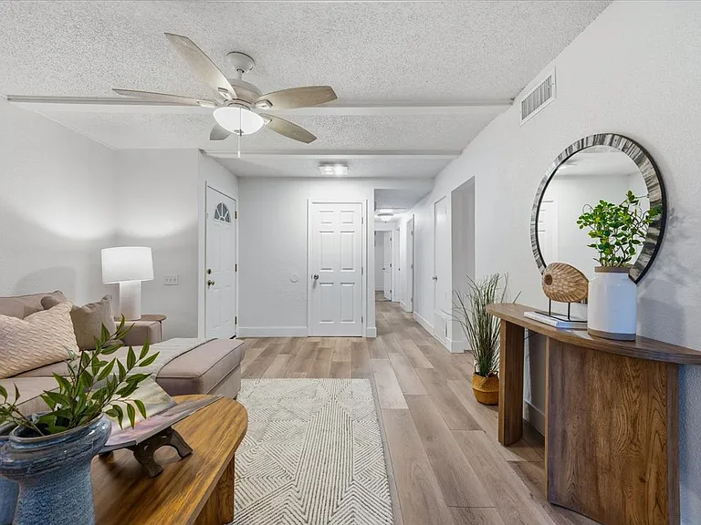 2680 S Whitney Blvd — Photo 19