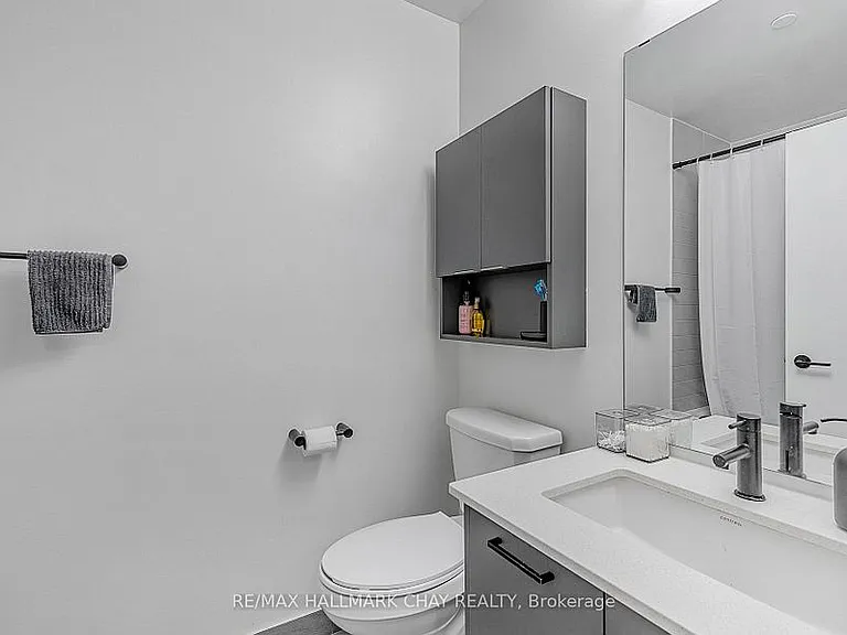 2300 Saint Clair Ave W #110 — Photo 24