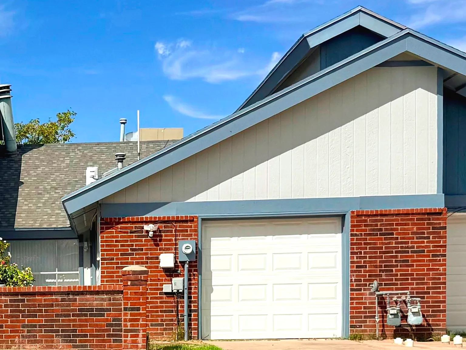 3 bed, $1,450 — Photo 1