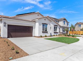 2023 S Velie St, Visalia, CA 93292