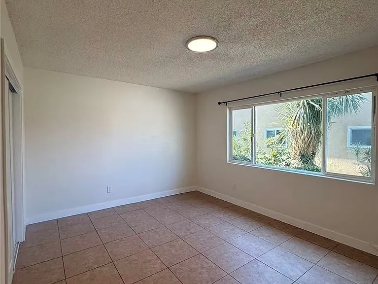2018 Las Vegas Ave #8 — Photo 16