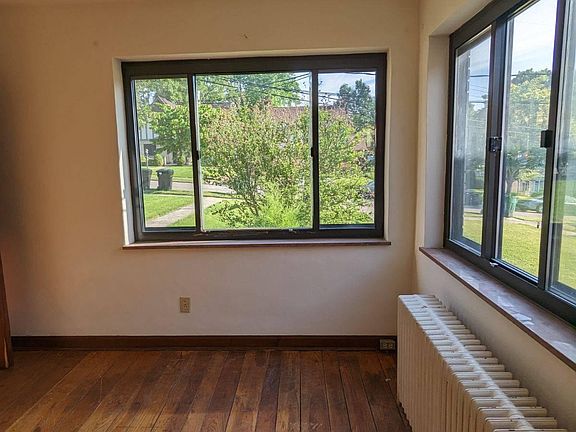 2nd image of 2813 Temple Ave APT 1